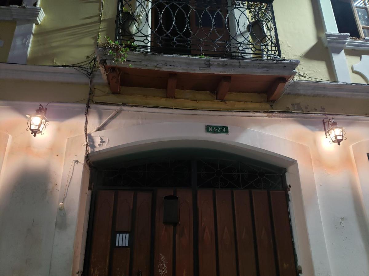 キトCasa Vieja Del Centro Historicoアパートメント エクステリア 写真