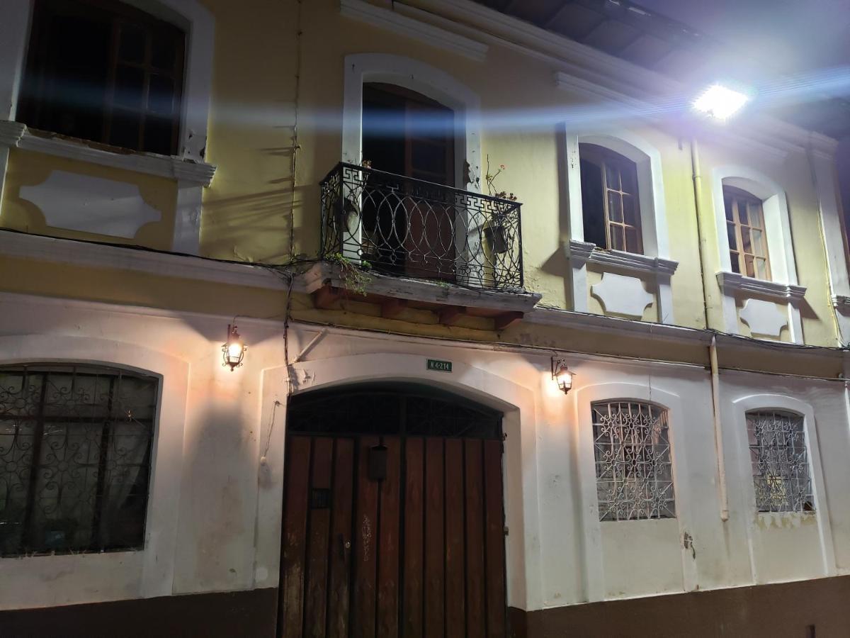キトCasa Vieja Del Centro Historicoアパートメント エクステリア 写真