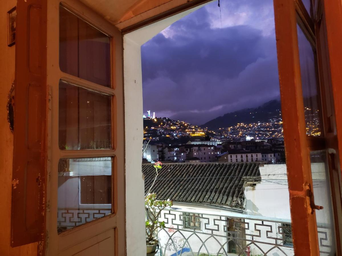 キトCasa Vieja Del Centro Historicoアパートメント エクステリア 写真